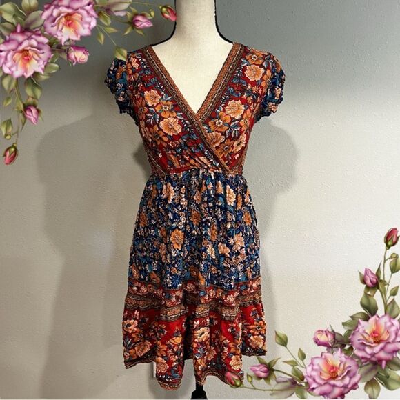 Fake wrap floral mini dress with short sleeves - Picture 1 of 11